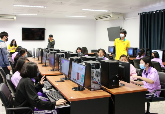 ภาพกิจกรรม คณะวิทยาศาสตร์และเทคโนโลยี จัดโครงการส่งเสริมนักเรียนที่มีความสามารถพิเศษด้านคณิตศาสตร์ วิทยาศาสตร์ ภาษาอังกฤษ และเทคโนโลยี