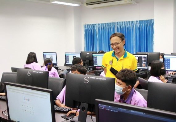 ภาพกิจกรรม คณะวิทยาศาสตร์และเทคโนโลยี จัดโครงการส่งเสริมนักเรียนที่มีความสามารถพิเศษด้านคณิตศาสตร์ วิทยาศาสตร์ ภาษาอังกฤษ และเทคโนโลยี