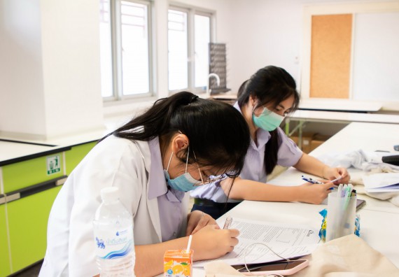 ภาพกิจกรรม โปรแกรมวิชาชีววิทยา จัดค่ายเทคนิคปลอดเชื้อและเพาะเลี้ยงเนื้อเยื่อพืช