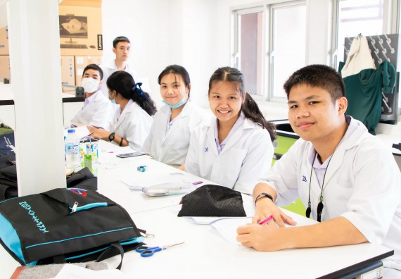 ภาพกิจกรรม โปรแกรมวิชาชีววิทยา จัดค่ายเทคนิคปลอดเชื้อและเพาะเลี้ยงเนื้อเยื่อพืช