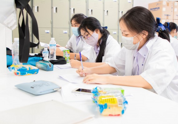 ภาพกิจกรรม โปรแกรมวิชาชีววิทยา จัดค่ายเทคนิคปลอดเชื้อและเพาะเลี้ยงเนื้อเยื่อพืช