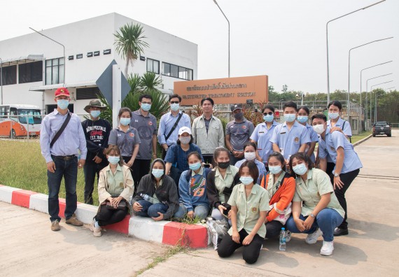 ภาพกิจกรรม โปรแกรมวิชาวิทยาศาสตร์สิ่งแวดล้อม จัดกิจกรรมโครงการส่งเสริมและสนับสนุนการจัดการเรียนการสอนเชิงบูรณาการกับการทำงาน เรื่อง ระบบบำบัดน้ำเสีย การวิเคราะห์คุณภาพน้ำในระบบบำบัดน้ำเสีย และระบบความปลอดภัยของผู้ปฏิบัติงาน รายวิชาเทคโนโลยีการจัดการน้ำเสี