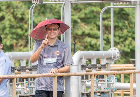 ภาพกิจกรรม โปรแกรมวิชาวิทยาศาสตร์สิ่งแวดล้อม จัดกิจกรรมโครงการส่งเสริมและสนับสนุนการจัดการเรียนการสอนเชิงบูรณาการกับการทำงาน เรื่อง ระบบบำบัดน้ำเสีย การวิเคราะห์คุณภาพน้ำในระบบบำบัดน้ำเสีย และระบบความปลอดภัยของผู้ปฏิบัติงาน รายวิชาเทคโนโลยีการจัดการน้ำเสี