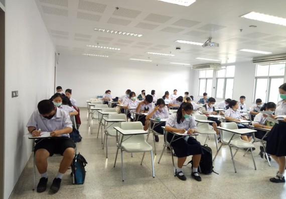 ภาพกิจกรรม โปรแกรมวิชาชีววิทยา จัดค่ายเทคนิคปลอดเชื้อและเพาะเลี้ยงเนื้อเยื่อพืช