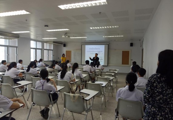 ภาพกิจกรรม โปรแกรมวิชาชีววิทยา จัดค่ายเทคนิคปลอดเชื้อและเพาะเลี้ยงเนื้อเยื่อพืช