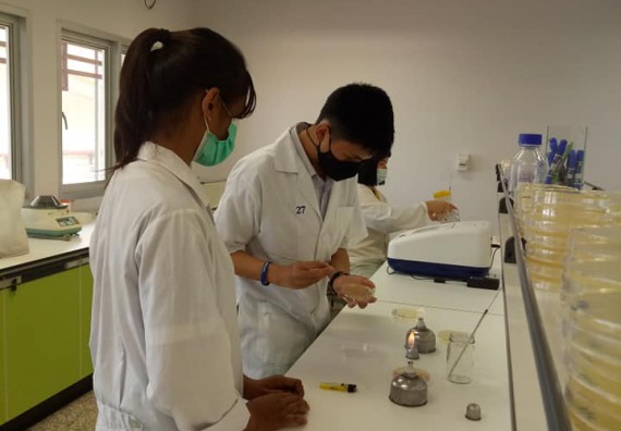 ภาพกิจกรรม โปรแกรมวิชาชีววิทยา จัดค่ายเทคนิคปลอดเชื้อและเพาะเลี้ยงเนื้อเยื่อพืช