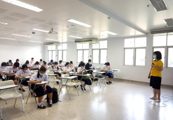 ภาพกิจกรรม โปรแกรมวิชาชีววิทยา จัดค่ายเทคนิคปลอดเชื้อและเพาะเลี้ยงเนื้อเยื่อพืช