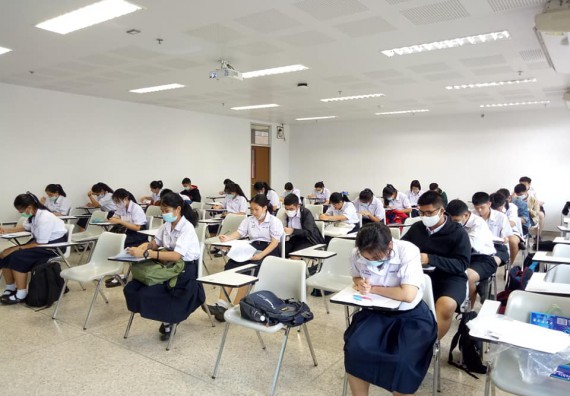 ภาพกิจกรรม โปรแกรมวิชาชีววิทยา จัดค่ายเทคนิคปลอดเชื้อและเพาะเลี้ยงเนื้อเยื่อพืช