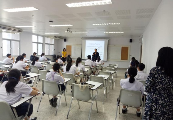 ภาพกิจกรรม โปรแกรมวิชาชีววิทยา จัดค่ายเทคนิคปลอดเชื้อและเพาะเลี้ยงเนื้อเยื่อพืช