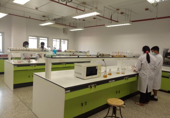 ภาพกิจกรรม โปรแกรมวิชาชีววิทยา จัดค่ายเทคนิคปลอดเชื้อและเพาะเลี้ยงเนื้อเยื่อพืช