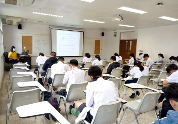 ภาพกิจกรรม โปรแกรมวิชาชีววิทยา จัดค่ายเทคนิคปลอดเชื้อและเพาะเลี้ยงเนื้อเยื่อพืช