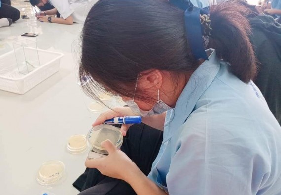 ภาพกิจกรรม โปรแกรมวิชาชีววิทยา จัดค่ายเทคนิคปลอดเชื้อและเพาะเลี้ยงเนื้อเยื่อพืช