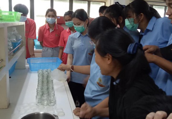 ภาพกิจกรรม โปรแกรมวิชาชีววิทยา จัดค่ายเทคนิคปลอดเชื้อและเพาะเลี้ยงเนื้อเยื่อพืช