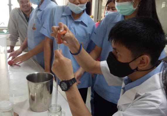 ภาพกิจกรรม โปรแกรมวิชาชีววิทยา จัดค่ายเทคนิคปลอดเชื้อและเพาะเลี้ยงเนื้อเยื่อพืช