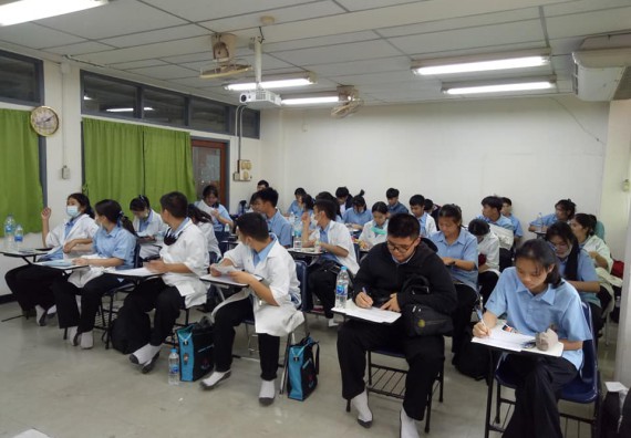 ภาพกิจกรรม โปรแกรมวิชาชีววิทยา จัดค่ายเทคนิคปลอดเชื้อและเพาะเลี้ยงเนื้อเยื่อพืช