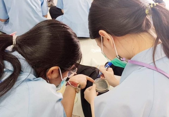 ภาพกิจกรรม โปรแกรมวิชาชีววิทยา จัดค่ายเทคนิคปลอดเชื้อและเพาะเลี้ยงเนื้อเยื่อพืช