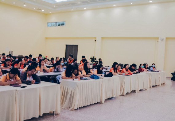 ภาพกิจกรรม โปรแกรมวิชาคณิตศาสตร์ จัดอบรมเชิงปฏิบัติการสัมมนาวิชาการทางด้านคณิตศาสตร์กับการวิจัย