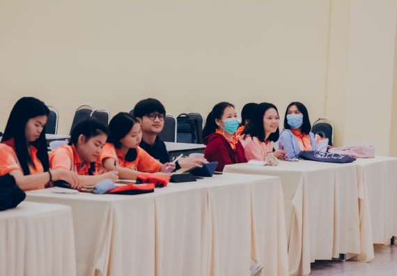 ภาพกิจกรรม โปรแกรมวิชาคณิตศาสตร์ จัดอบรมเชิงปฏิบัติการสัมมนาวิชาการทางด้านคณิตศาสตร์กับการวิจัย