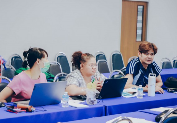 ภาพกิจกรรม คณะวิทยาศาสตร์และเทคโนโลยี จัดประชุมหารือแนวทางในการปรับปรุงหลักสูตร