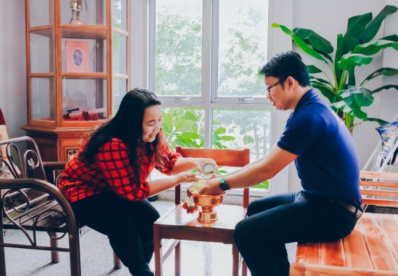 ภาพกิจกรรม คณะวิทยาศาสตร์และเทคโนโลยี จัดพิธีรดน้ำดำหัวผู้บริหารคณะวิทยาศาสตร์และเทคโนโลยี