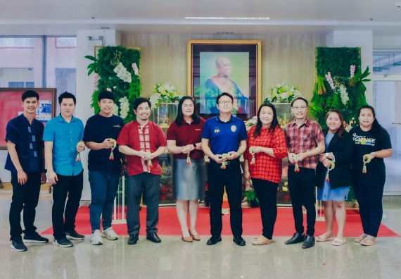 ภาพกิจกรรม คณะวิทยาศาสตร์และเทคโนโลยี จัดพิธีรดน้ำดำหัวผู้บริหารคณะวิทยาศาสตร์และเทคโนโลยี