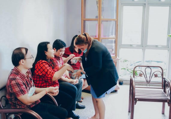 ภาพกิจกรรม คณะวิทยาศาสตร์และเทคโนโลยี จัดพิธีรดน้ำดำหัวผู้บริหารคณะวิทยาศาสตร์และเทคโนโลยี