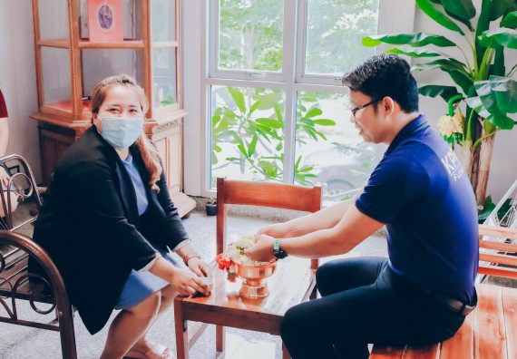 ภาพกิจกรรม คณะวิทยาศาสตร์และเทคโนโลยี จัดพิธีรดน้ำดำหัวผู้บริหารคณะวิทยาศาสตร์และเทคโนโลยี