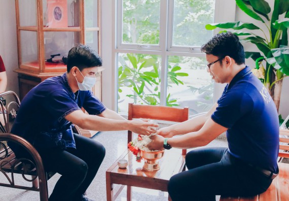 ภาพกิจกรรม คณะวิทยาศาสตร์และเทคโนโลยี จัดพิธีรดน้ำดำหัวผู้บริหารคณะวิทยาศาสตร์และเทคโนโลยี