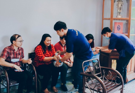 ภาพกิจกรรม คณะวิทยาศาสตร์และเทคโนโลยี จัดพิธีรดน้ำดำหัวผู้บริหารคณะวิทยาศาสตร์และเทคโนโลยี