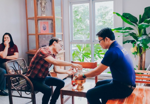 ภาพกิจกรรม คณะวิทยาศาสตร์และเทคโนโลยี จัดพิธีรดน้ำดำหัวผู้บริหารคณะวิทยาศาสตร์และเทคโนโลยี