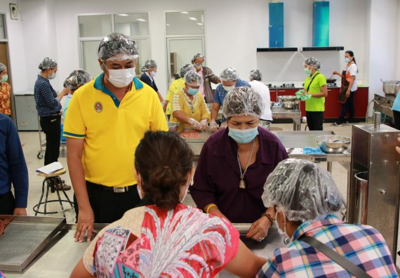 ภาพกิจกรรม  โปรแกรมวิชาเกษตรศาสตร์ จัดอบรมเรื่อง เนื้อสัตว์และการแปรรูปผลิตภัณฑ์