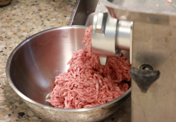 ภาพกิจกรรม  โปรแกรมวิชาเกษตรศาสตร์ จัดอบรมเรื่อง เนื้อสัตว์และการแปรรูปผลิตภัณฑ์