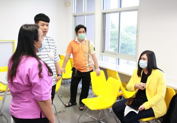 ภาพกิจกรรม  คณะวิทยาศาสตร์และเทคโนโลยี จัดกิจกรรม Scitech Live KPRU