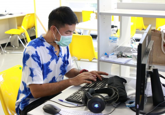 ภาพกิจกรรม  คณะวิทยาศาสตร์และเทคโนโลยี จัดกิจกรรม Scitech Live KPRU