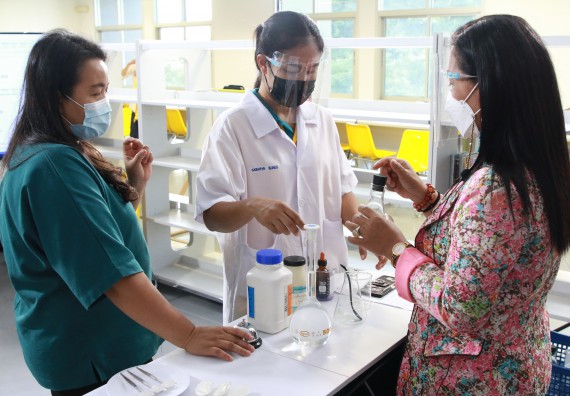 ภาพกิจกรรม คณะวิทยาศาสตร์และเทคโนโลยี จัดกิจกรรม Scitech Live KPRU