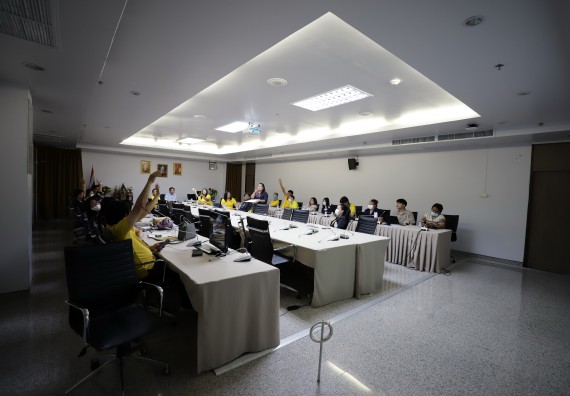 ภาพกิจกรรม  คณะวิทยาศาสตร์และเทคโนโลยี จัดประชุมจัดทำติดตามการดำเนินงานตามองค์ประกอบการประกันคุณภาพการศึกษาของหลักสูตรและคณะ ภาคการศึกษาที่ 2/2563