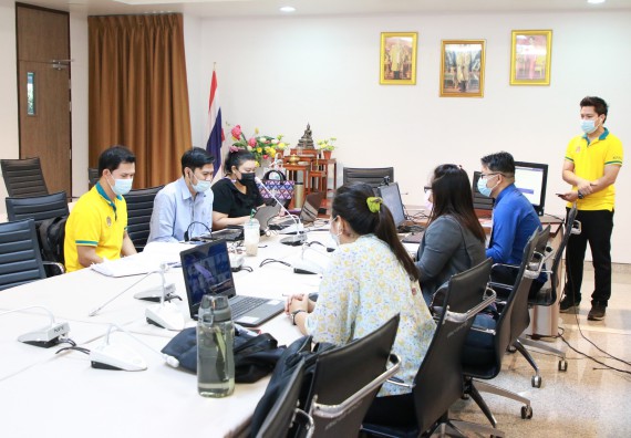 ภาพกิจกรรมหลักสูตรสาขาวิชาวิทยาศาสตร์สิ่งแวดล้อม (วท.บ.) โปรแกรมวิชาวิทยาศาสตร์สิ่งแวดล้อม จัดการตรวจประเมินคุณภาพภายในในรูปแบบการประเมินคุณภาพการศึกษาผ่านสื่ออิเล็กทรอนิกส์ ปีการศึกษา 2563 หลักสูตรวิทยาศาสตร์สิ่งแวดล้อม