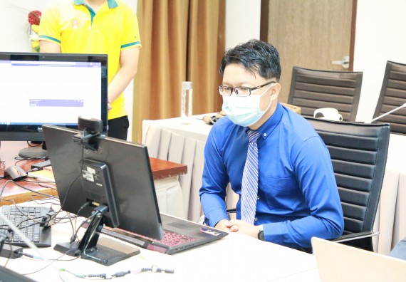 ภาพกิจกรรมหลักสูตรสาขาวิชาวิทยาศาสตร์สิ่งแวดล้อม (วท.บ.) โปรแกรมวิชาวิทยาศาสตร์สิ่งแวดล้อม จัดการตรวจประเมินคุณภาพภายในในรูปแบบการประเมินคุณภาพการศึกษาผ่านสื่ออิเล็กทรอนิกส์ ปีการศึกษา 2563 หลักสูตรวิทยาศาสตร์สิ่งแวดล้อม