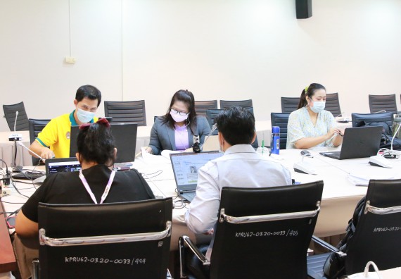 ภาพกิจกรรมหลักสูตรสาขาวิชาวิทยาศาสตร์สิ่งแวดล้อม (วท.บ.) โปรแกรมวิชาวิทยาศาสตร์สิ่งแวดล้อม จัดการตรวจประเมินคุณภาพภายในในรูปแบบการประเมินคุณภาพการศึกษาผ่านสื่ออิเล็กทรอนิกส์ ปีการศึกษา 2563 หลักสูตรวิทยาศาสตร์สิ่งแวดล้อม