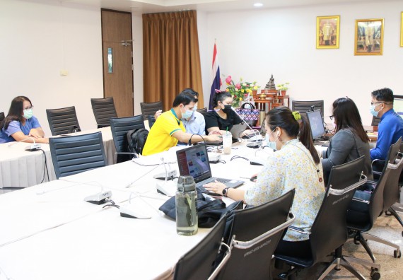 ภาพกิจกรรมหลักสูตรสาขาวิชาวิทยาศาสตร์สิ่งแวดล้อม (วท.บ.) โปรแกรมวิชาวิทยาศาสตร์สิ่งแวดล้อม จัดการตรวจประเมินคุณภาพภายในในรูปแบบการประเมินคุณภาพการศึกษาผ่านสื่ออิเล็กทรอนิกส์ ปีการศึกษา 2563 หลักสูตรวิทยาศาสตร์สิ่งแวดล้อม