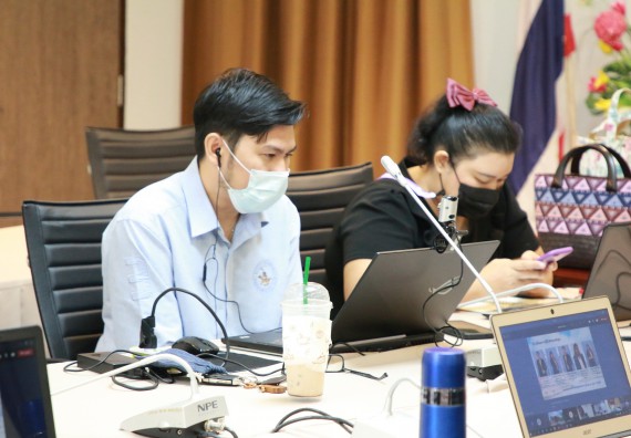 ภาพกิจกรรมหลักสูตรสาขาวิชาวิทยาศาสตร์สิ่งแวดล้อม (วท.บ.) โปรแกรมวิชาวิทยาศาสตร์สิ่งแวดล้อม จัดการตรวจประเมินคุณภาพภายในในรูปแบบการประเมินคุณภาพการศึกษาผ่านสื่ออิเล็กทรอนิกส์ ปีการศึกษา 2563 หลักสูตรวิทยาศาสตร์สิ่งแวดล้อม