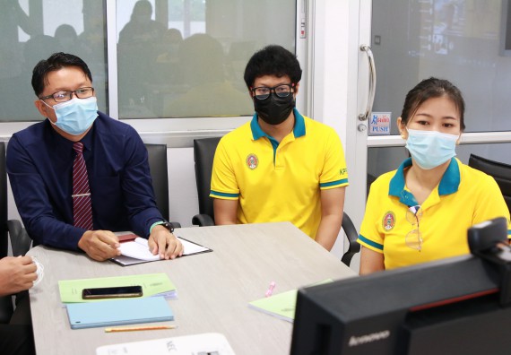 ภาพกิจกรรม หลักสูตรชีววิทยา จัดการตรวจประเมินคุณภาพภายในในรูปแบบการประเมินคุณภาพการศึกษาผ่านสื่ออิเล็กทรอนิกส์ ปีการศึกษา 2563 หลักสูตรชีววิทยา