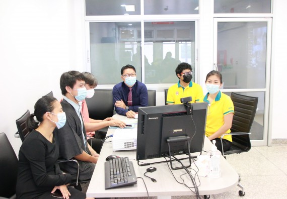 ภาพกิจกรรม หลักสูตรชีววิทยา จัดการตรวจประเมินคุณภาพภายในในรูปแบบการประเมินคุณภาพการศึกษาผ่านสื่ออิเล็กทรอนิกส์ ปีการศึกษา 2563 หลักสูตรชีววิทยา