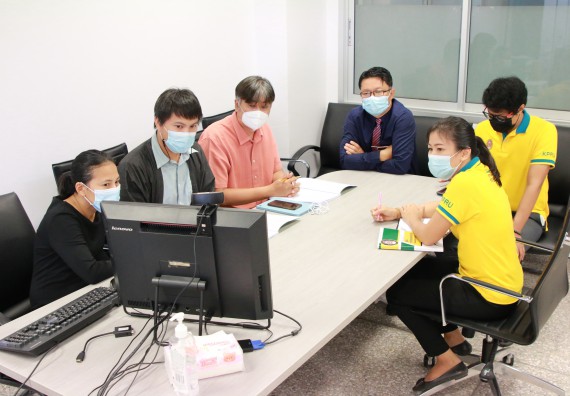 ภาพกิจกรรม หลักสูตรชีววิทยา จัดการตรวจประเมินคุณภาพภายในในรูปแบบการประเมินคุณภาพการศึกษาผ่านสื่ออิเล็กทรอนิกส์ ปีการศึกษา 2563 หลักสูตรชีววิทยา