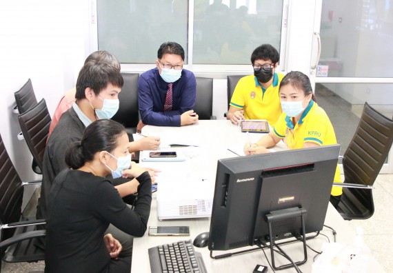 ภาพกิจกรรม หลักสูตรชีววิทยา จัดการตรวจประเมินคุณภาพภายในในรูปแบบการประเมินคุณภาพการศึกษาผ่านสื่ออิเล็กทรอนิกส์ ปีการศึกษา 2563 หลักสูตรชีววิทยา