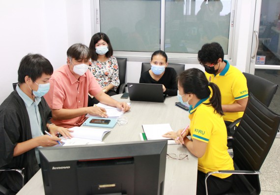 ภาพกิจกรรม หลักสูตรชีววิทยา จัดการตรวจประเมินคุณภาพภายในในรูปแบบการประเมินคุณภาพการศึกษาผ่านสื่ออิเล็กทรอนิกส์ ปีการศึกษา 2563 หลักสูตรชีววิทยา