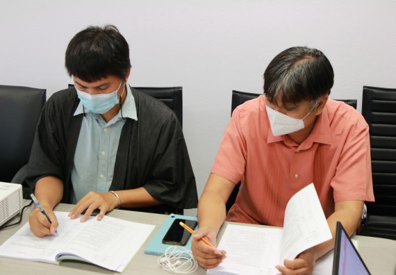 ภาพกิจกรรม หลักสูตรชีววิทยา จัดการตรวจประเมินคุณภาพภายในในรูปแบบการประเมินคุณภาพการศึกษาผ่านสื่ออิเล็กทรอนิกส์ ปีการศึกษา 2563 หลักสูตรชีววิทยา