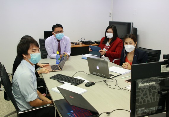 ภาพกิจกรรม  หลักสูตรเคมี (ค.บ.) จัดการตรวจประเมินคุณภาพภายในในรูปแบบการประเมินคุณภาพการศึกษาผ่านสื่ออิเล็กทรอนิกส์ ปีการศึกษา 2563 หลักสูตรเคมี (ค.บ.)