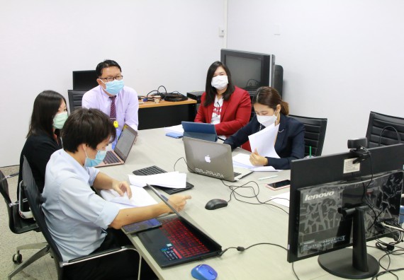 ภาพกิจกรรม  หลักสูตรเคมี (ค.บ.) จัดการตรวจประเมินคุณภาพภายในในรูปแบบการประเมินคุณภาพการศึกษาผ่านสื่ออิเล็กทรอนิกส์ ปีการศึกษา 2563 หลักสูตรเคมี (ค.บ.)