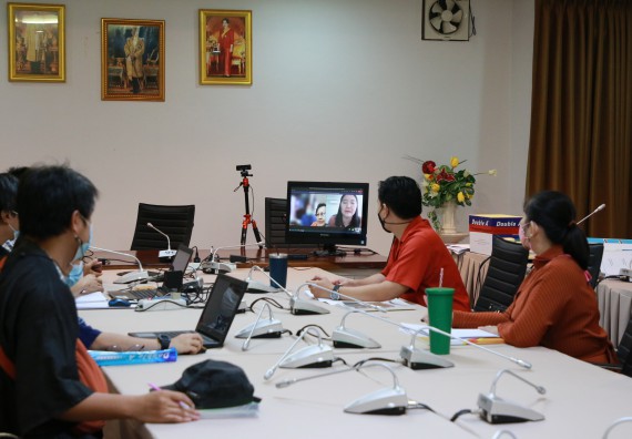 ภาพกิจกรรม หลักสูตรสาขาวิชาการศึกษา (ฟิสิกส์,อุตสาหกรรมศิลป์,ชีววิทยา) จัดการตรวจประเมินคุณภาพภายในในรูปแบบการประเมินคุณภาพการศึกษาผ่านสื่ออิเล็กทรอนิกส์ ปีการศึกษา 2563 หลักสูตรสาขาวิชาการศึกษา (ฟิสิกส์,อุตสาหกรรมศิลป์,ชีววิทยา)